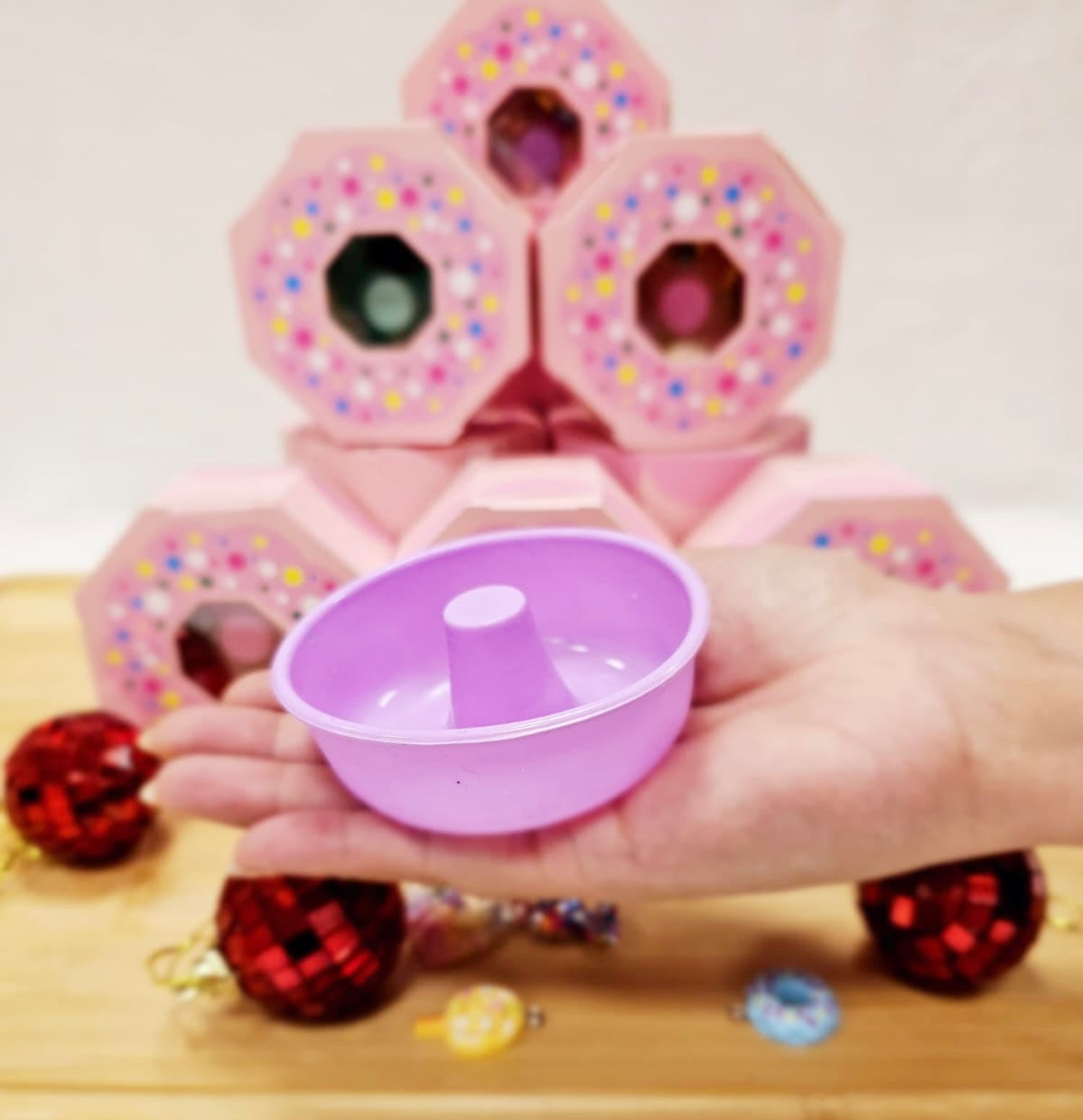 Remeltable Pink Doughnut Picky Pad & Silicone Mould (Re-meltable/ Reusable)